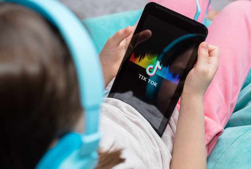 Advise for parents about social media